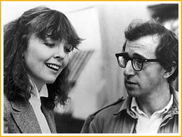 Woody Allen y su musa por aquel entonces, Diane Keaton.