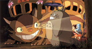 El Gatobús es una de las creaciones más originales surgidas de la fértil imaginación de Miyazaki. Aquí, junto a Totoro en el bus-stop.